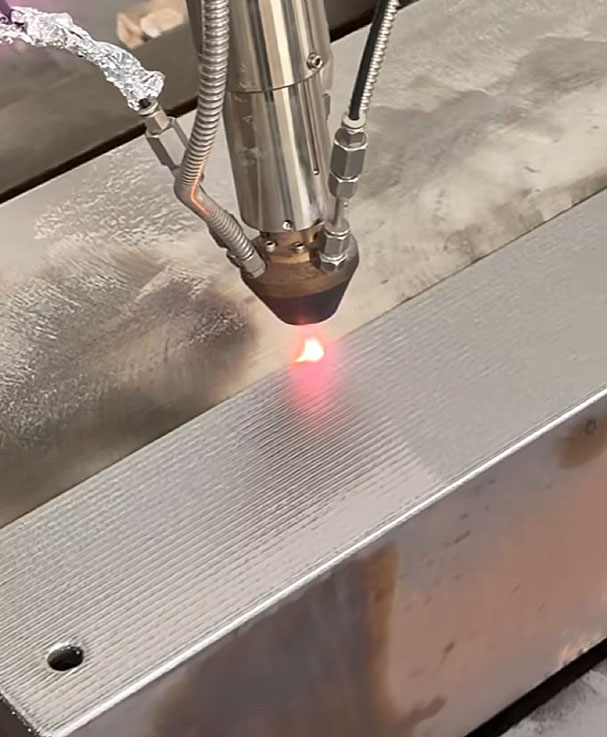 Impressora 3D làser additiva i subtractiva de 5 eixos ProAM-605LDM per a la reparació d'eines
