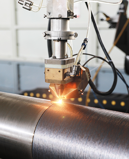 What are the benefits of using a Robotic Laser Additive Manufacturing Workstation?